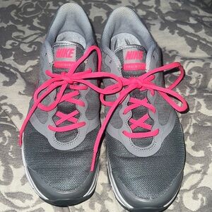 Nike Training Tennis Shoe Size 8